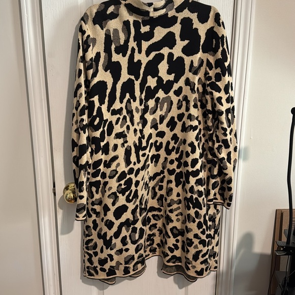 Chico’s Leopard Cardigan - Picture 5 of 6